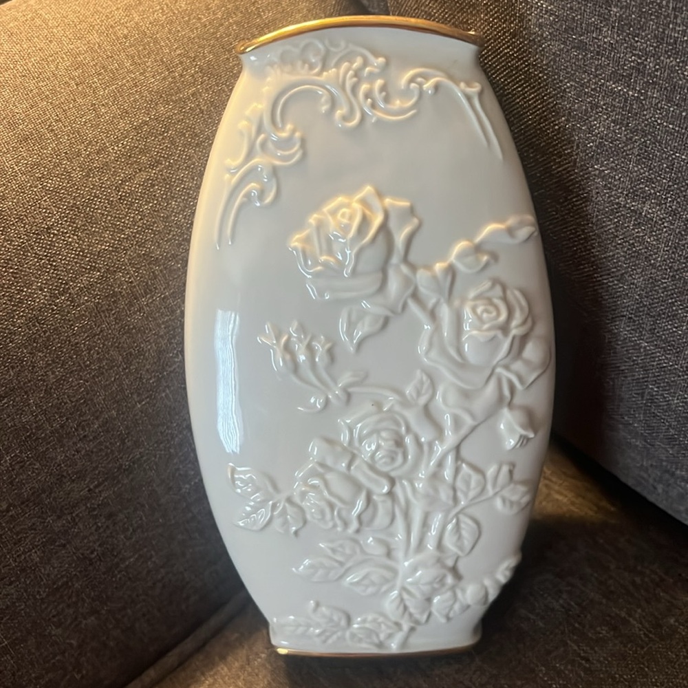 LENOX ROSE PATTERN PORCELAIN VASE